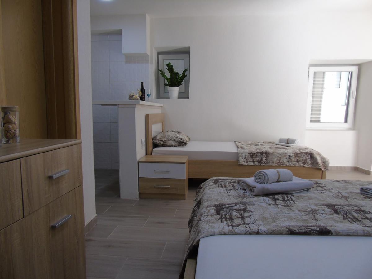 Apartments Marysol Kotor Exterior photo